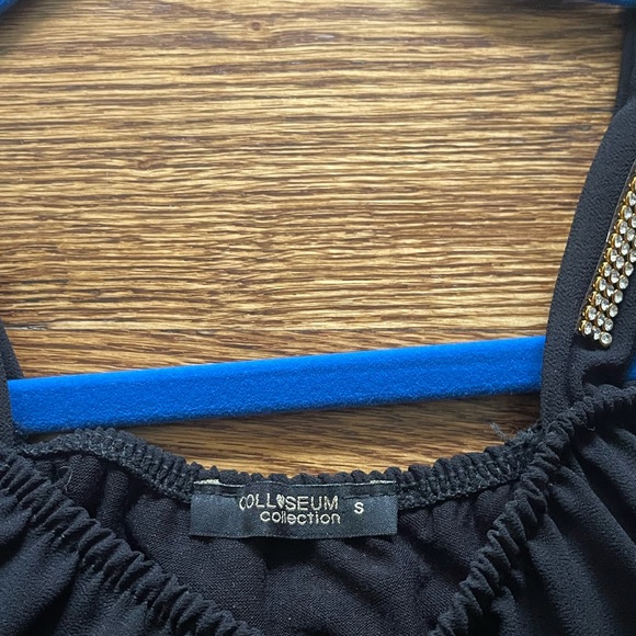 NWOT Off the Shoulder Black Blouse with Gold Detailing - Picture 3 of 4